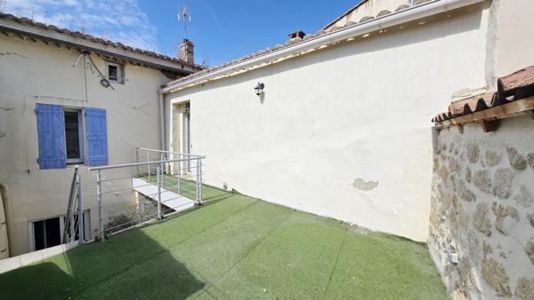 Maison de village avec extérieur et dépendance, coup de coeur de Mallemort