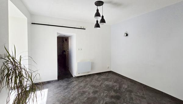 Maison de village avec extérieur et dépendance, coup de coeur de Mallemort