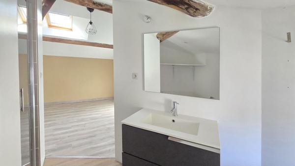 Maison de village avec extérieur et dépendance, coup de coeur de Mallemort