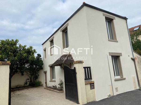 Maison de ville rénover, en centre ville d'Achères