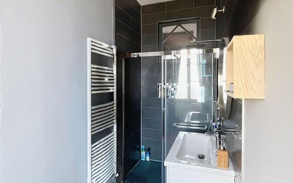 Maison à vendre    8 pièces • 296 m2 Lezoux