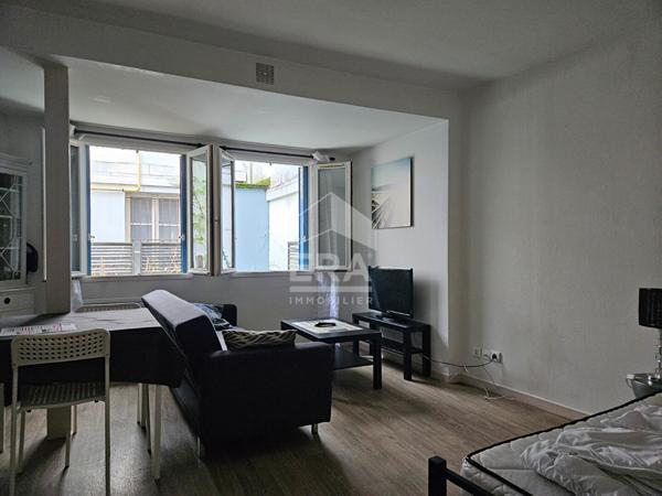 Studio meublé 22M2 avec terrasse ROUEN Vieux Marché