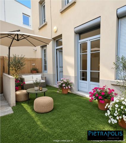 Rare MAISON de ville T3 d'env. 53m² GRATTE-CIEL