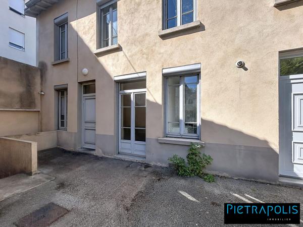 Rare MAISON de ville T3 d'env. 53m² GRATTE-CIEL