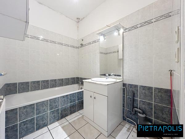 Rare MAISON de ville T3 d'env. 53m² GRATTE-CIEL