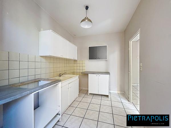 Rare MAISON de ville T3 d'env. 53m² GRATTE-CIEL