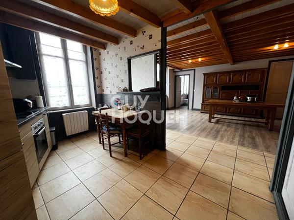 Maison de caractère au coeur de Balbigny de 150 m²