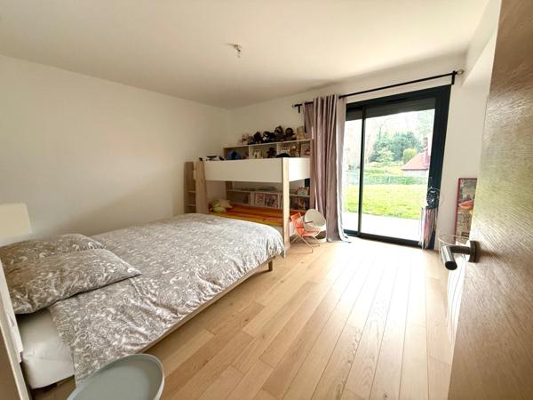 Bien rare à la vente!