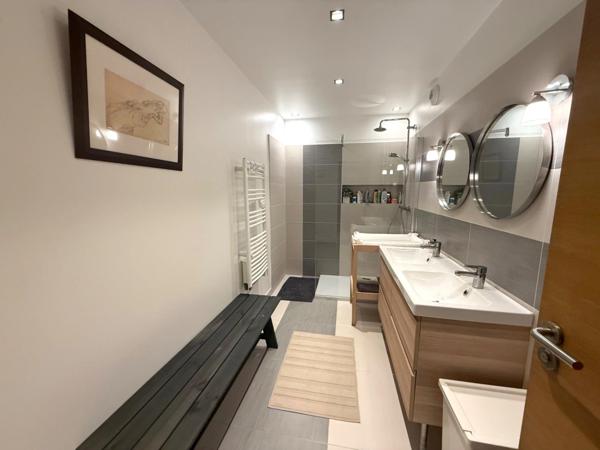 Bien rare à la vente!