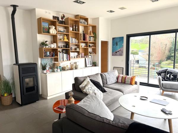 Bien rare à la vente!