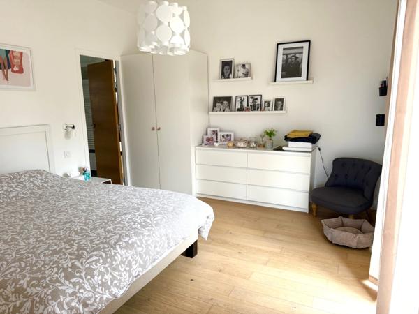 Bien rare à la vente!