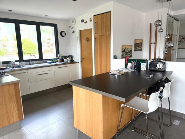 Bien rare à la vente!