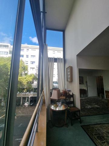 GRAND F2 BERCY VILLAGE cave et parking