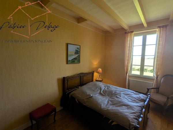 Maison de Maître et gîtes 417 000 € H.A.I.*