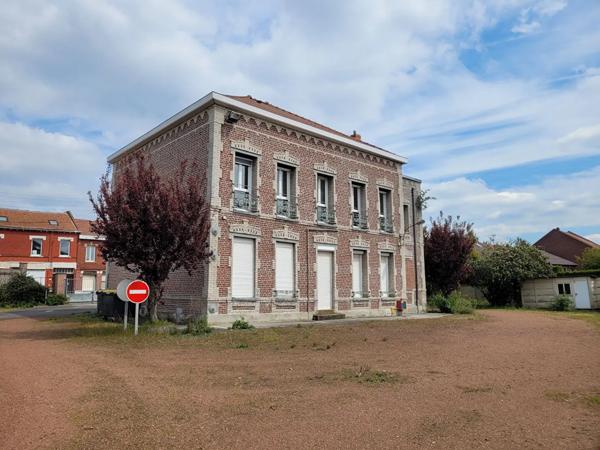 Immeuble à vendre 574m² Montigny-en-Gohelle (62640)