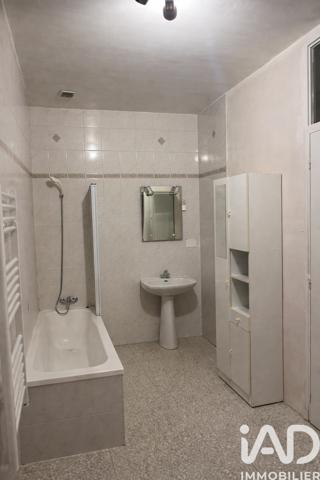 Immeuble à vendre 250 m² Mornas