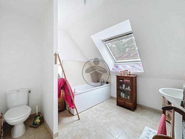 Vente Maison 8 pièces 163 m2 à Homblières