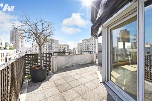 Notaire vend 5 pièces en duplex dernier étage - rue André Gide - Paris (15ème)