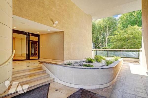 Notaire vend 5 pièces en duplex dernier étage - rue André Gide - Paris (15ème)