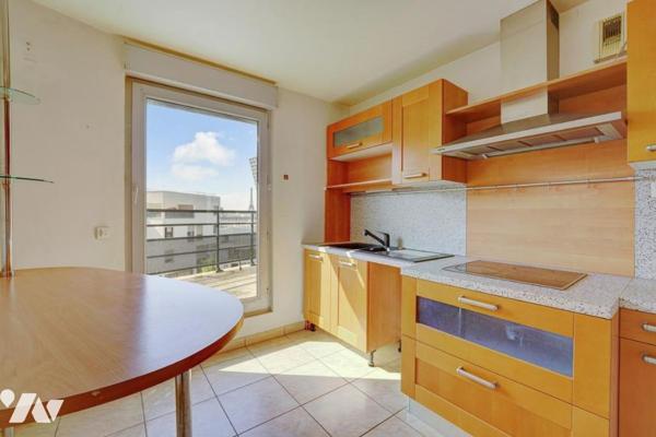 Notaire vend 5 pièces en duplex dernier étage - rue André Gide - Paris (15ème)