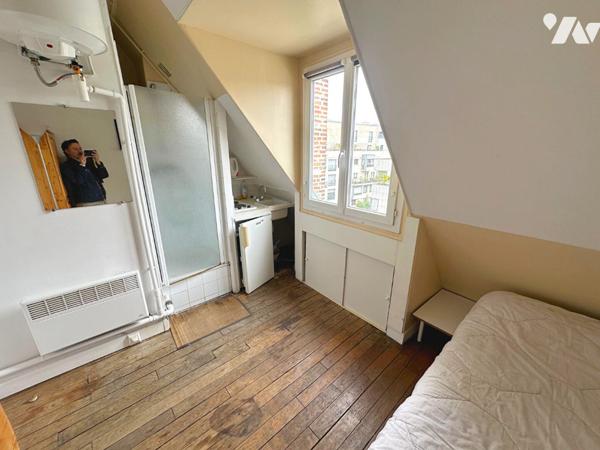 CHAMBRE DE SERVICE PARIS 15EME !