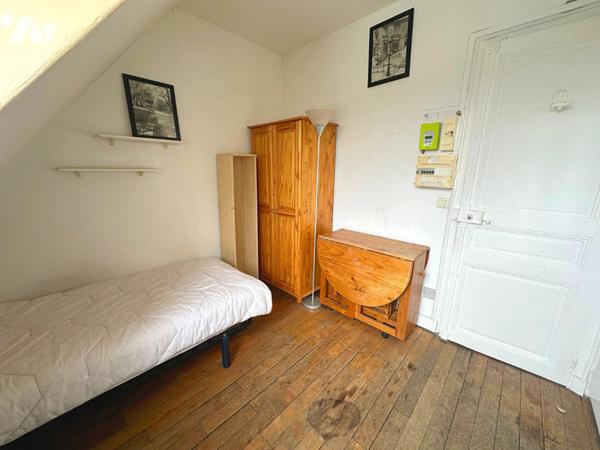 CHAMBRE DE SERVICE PARIS 15EME !