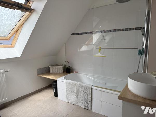 Pencran, Maison 4 chambres dont une en rez-de-chaussée.