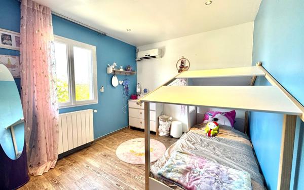 Maison à vendre    5 pièces •  Clarensac