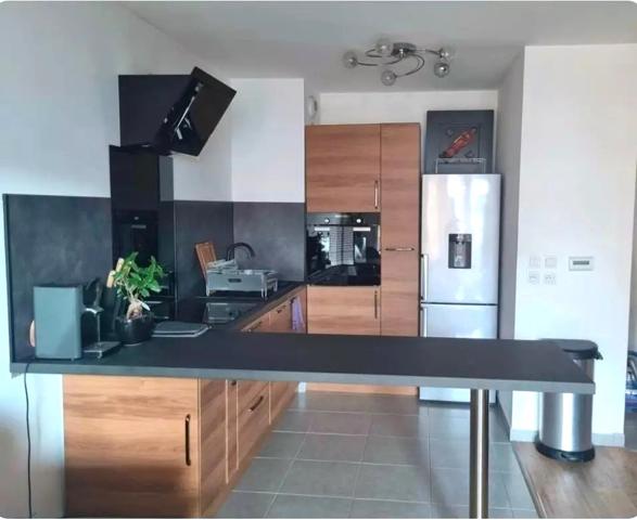 Aubagne (13400) AUBAGNE : appartement 2 pièce d'environ 41 m² avec terrasse, garage et cave