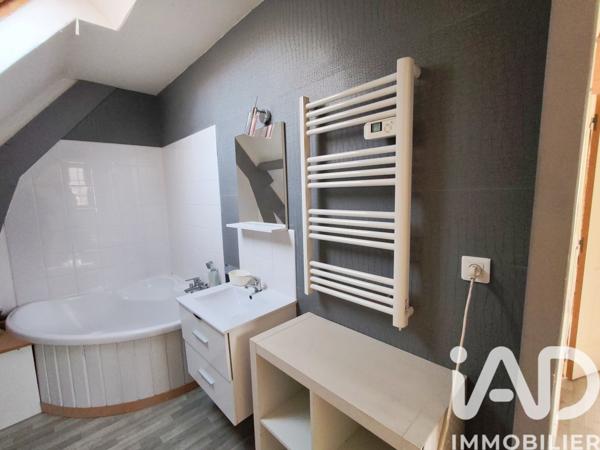 Maison à vendre 5 pièces 101 m² Pocé-sur-Cisse