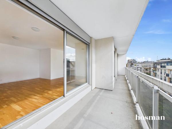 Spacieux et lumineux appartement de 4 pièces de 104 m² avec balcon - Rue de Ménilmontant, Paris