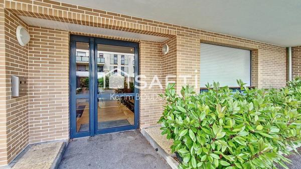 Appartement 3 pièces, 2 chambres, Balcon, 2 places de parking en sous sol