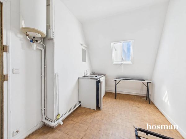 Chambre de service, 1 pièce, 8 m² Carrez - Dernier étage - Avenue D'Iéna, Paris