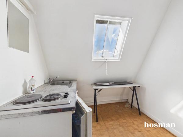 Chambre de service, 1 pièce, 8 m² Carrez - Dernier étage - Avenue D'Iéna, Paris