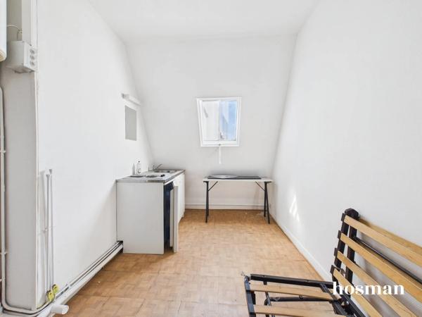Chambre de service, 1 pièce, 8 m² Carrez - Dernier étage - Avenue D'Iéna, Paris