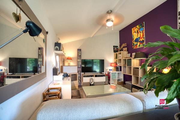 Simandres  T2 de 47 m2 - Jardin  430 m² - Place de parking