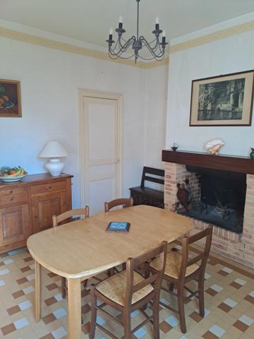 BELLE MAISON DE CENTRE VILLE T8