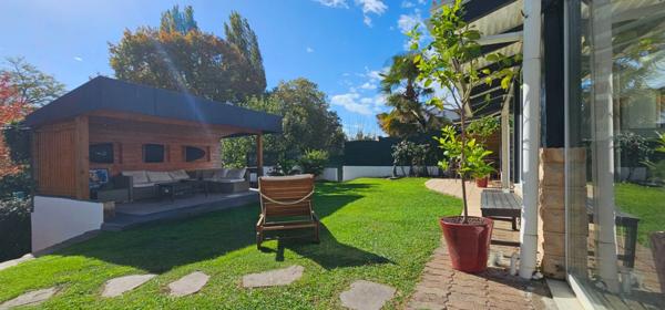 ANGLET - LUMINEUSE ET SPACIEUSE MAISON ENTOUREE DE NATURE - 125m2 environ