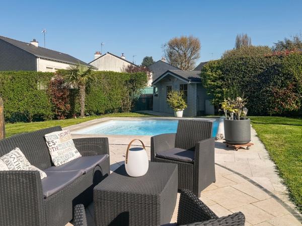 Maison 5 ch + piscine + double garage - Les Ponts-de-Cé proche Angers