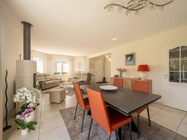 Maison 5 ch + piscine + double garage - Les Ponts-de-Cé proche Angers