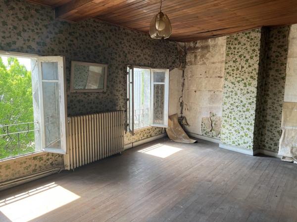 Maison à vendre |  Voeuil-et-Giget |  6 pièces | 142 m²