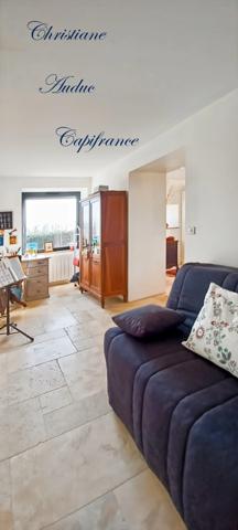 Entre Charolles et Paray le Monial , Maison en pierres de 165 m², avec potentiel de développement, sur terrain de près de 7 000 m²