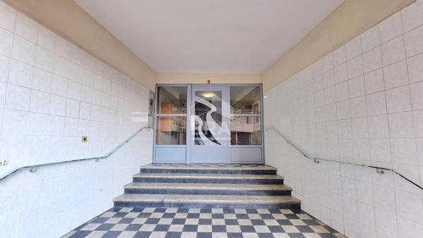A VENDRE Appartement 2 pièces de 37 m² GRAND ARENAS