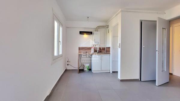 A VENDRE Appartement 2 pièces de 37 m² GRAND ARENAS