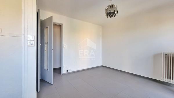 A VENDRE Appartement 2 pièces de 37 m² GRAND ARENAS