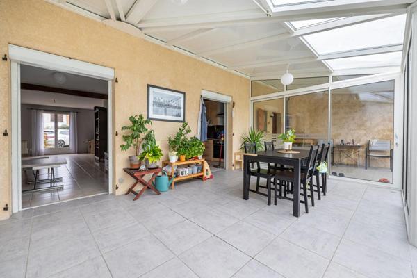 Maison familiale 7 pièces à Briis-sous-Forges de 153 m² avec 5 chambres et dépendance