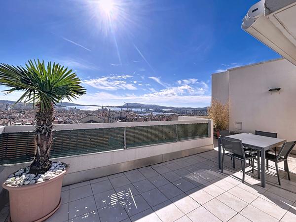 Appartement Toulon 2 pièce(s) 31.44 m2 Toit terrasse 70m² cave