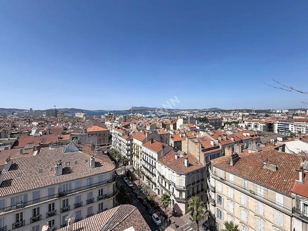 Appartement Toulon 2 pièce(s) 31.44 m2 Toit terrasse 70m² cave