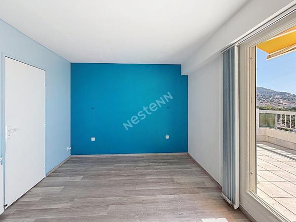 Appartement Toulon 2 pièce(s) 31.44 m2 Toit terrasse 70m² cave