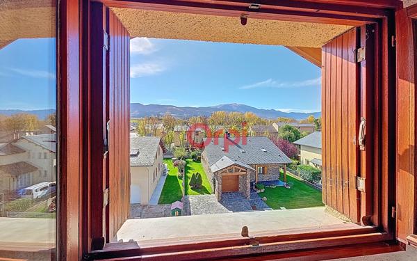 Immeuble à vendre    7 pièces • 315,42 m2 Bourg-Madame